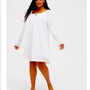 OUTLANDER WHITE SASSENACH NIGHT GOWN TORRID SIZE 4 (4X/ 26W)
